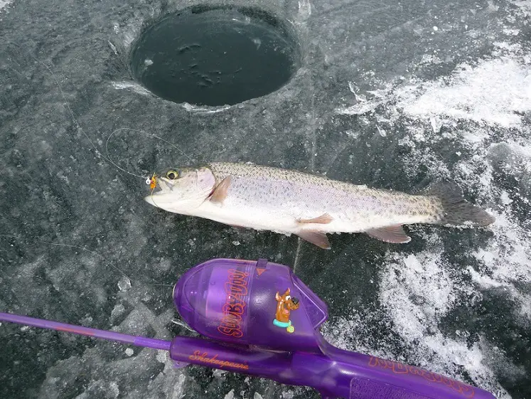 Monday 1-16-12 ice-fishing 028.JPG