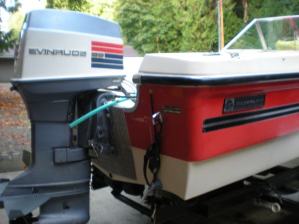 evinrude on boat.jpg