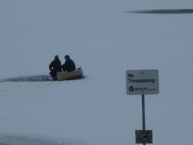 Lake_ice_fishing_002.jpg